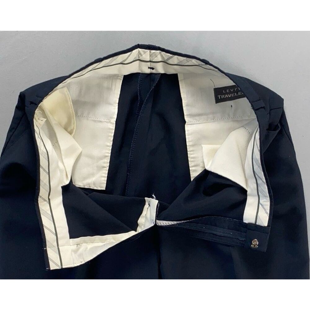 Levi's Travelers Vintage Pleated Washable Poly-Wool Dress Pants, Slacks. 36X29. - Picture 7 of 9